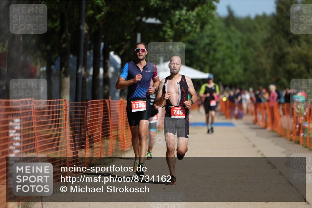 07.09.2025 - 19. Norderstedt Triathlon Michael Strokosch http://msf.ph/oto/8734162 07.09.2025 12:16:49 Laufen 746, 796, 1306 meine-sportfotos.de