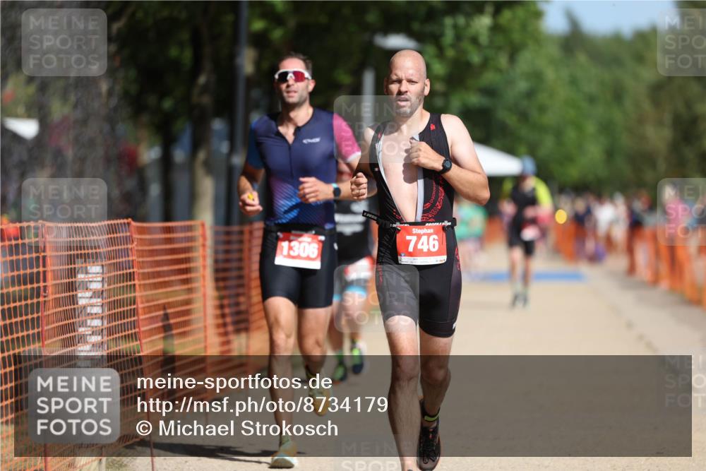 07.09.2025 - 19. Norderstedt Triathlon Michael Strokosch http://msf.ph/oto/8734179 07.09.2025 12:16:51 Laufen 746, 796, 1306 meine-sportfotos.de