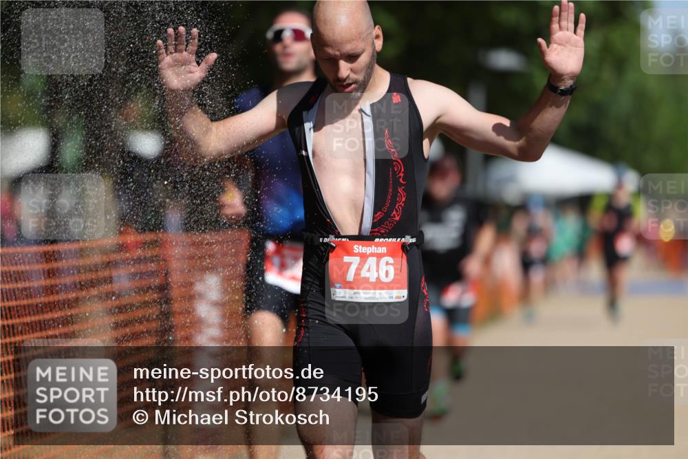 07.09.2025 - 19. Norderstedt Triathlon Michael Strokosch http://msf.ph/oto/8734195 07.09.2025 12:16:52 Laufen 746, 796, 1306 meine-sportfotos.de