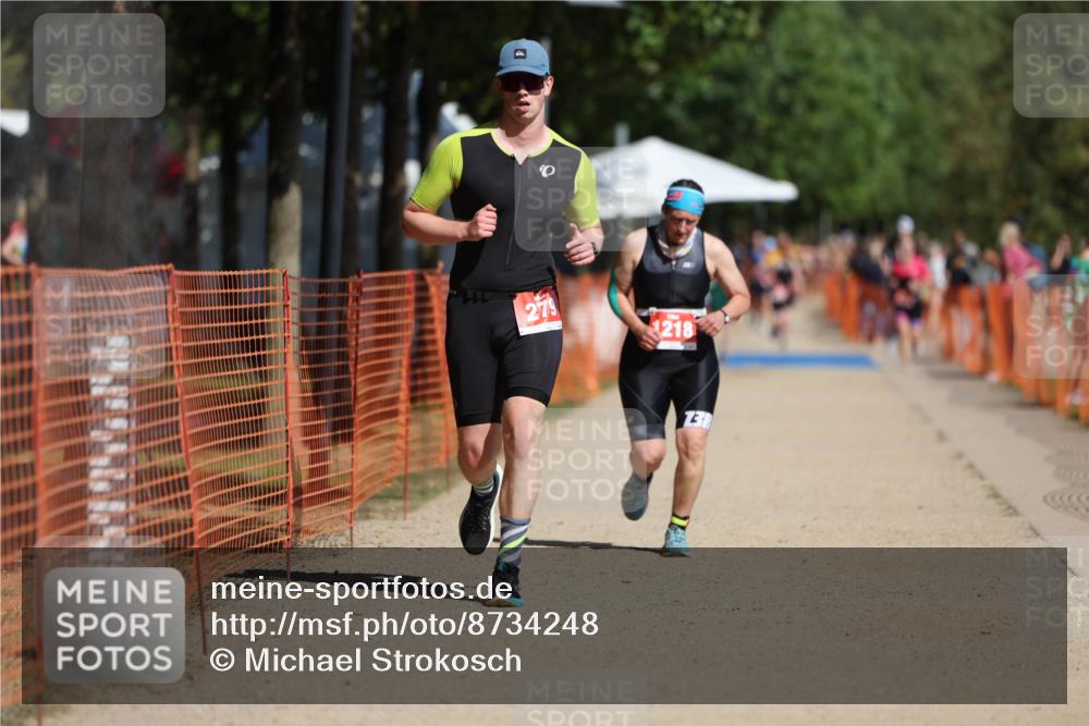 07.09.2025 - 19. Norderstedt Triathlon Michael Strokosch http://msf.ph/oto/8734248 07.09.2025 12:17:01 Laufen 279, 1218 meine-sportfotos.de