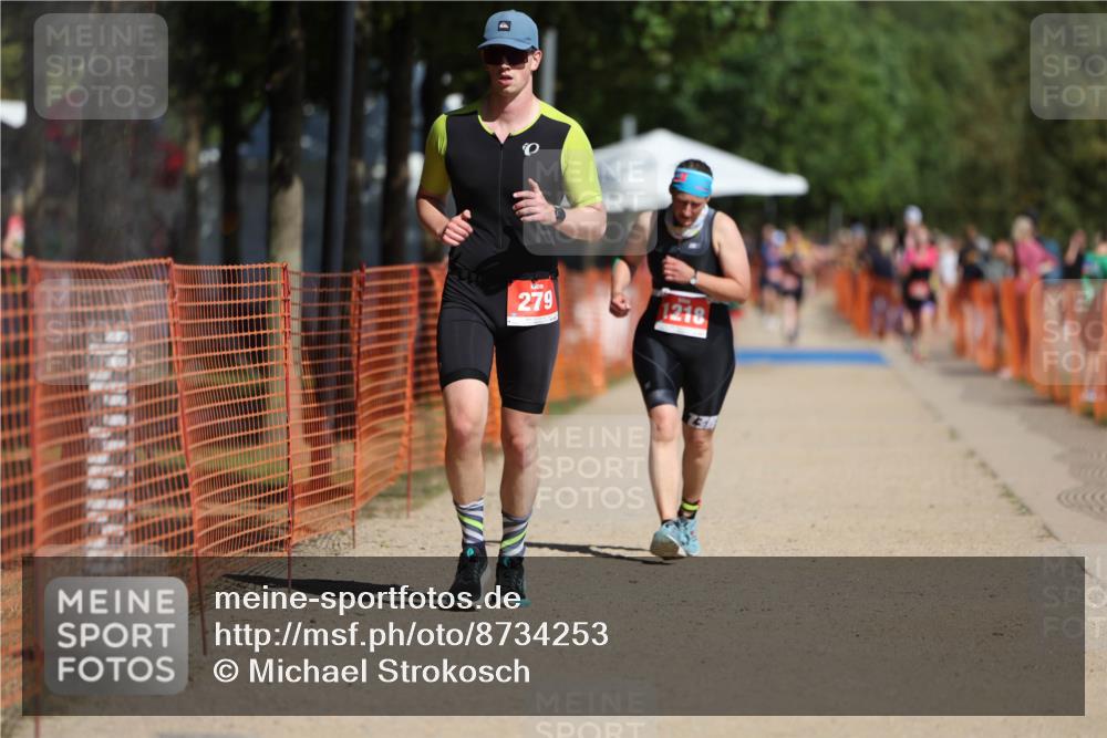 07.09.2025 - 19. Norderstedt Triathlon Michael Strokosch http://msf.ph/oto/8734253 07.09.2025 12:17:01 Laufen 279, 1218 meine-sportfotos.de