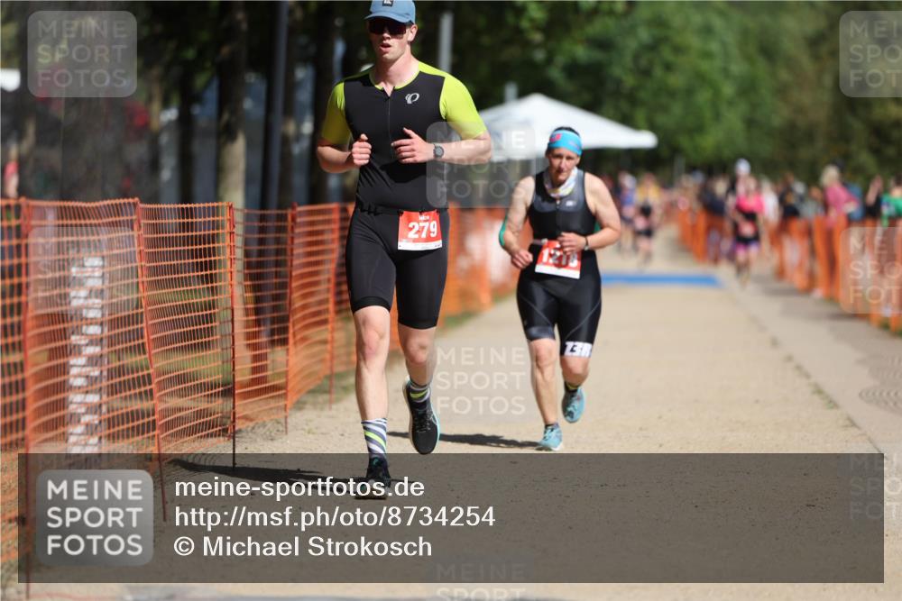 07.09.2025 - 19. Norderstedt Triathlon Michael Strokosch http://msf.ph/oto/8734254 07.09.2025 12:17:01 Laufen 279, 1218 meine-sportfotos.de