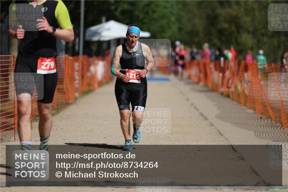 07.09.2025 - 19. Norderstedt Triathlon Michael Strokosch http://msf.ph/oto/8734264 07.09.2025 12:17:03 Laufen 279, 1218 meine-sportfotos.de