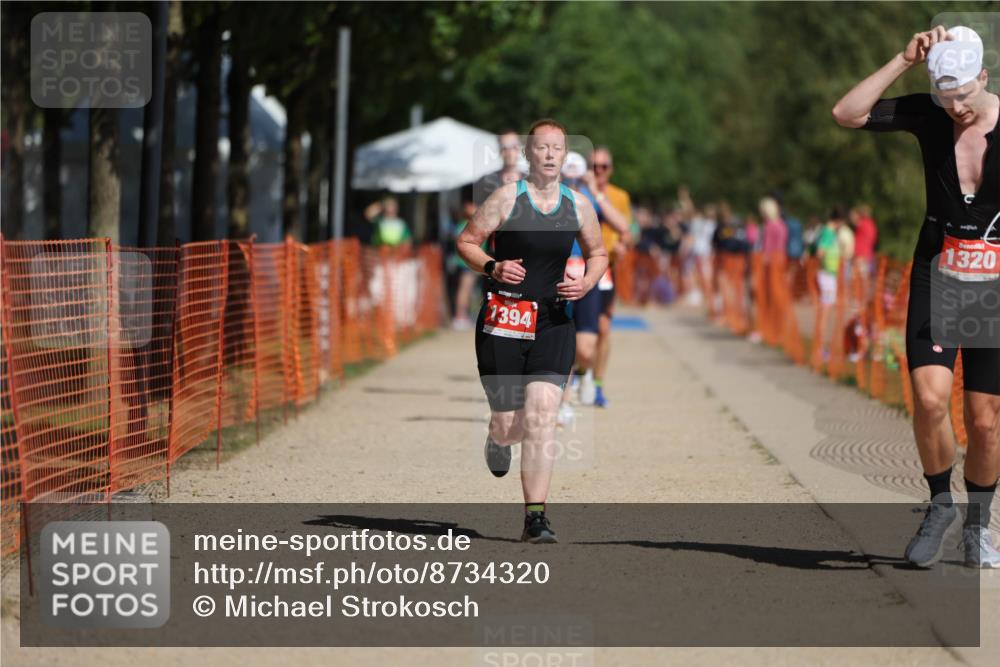 07.09.2025 - 19. Norderstedt Triathlon Michael Strokosch http://msf.ph/oto/8734320 07.09.2025 12:17:25 Laufen 303, 1320, 1394 meine-sportfotos.de