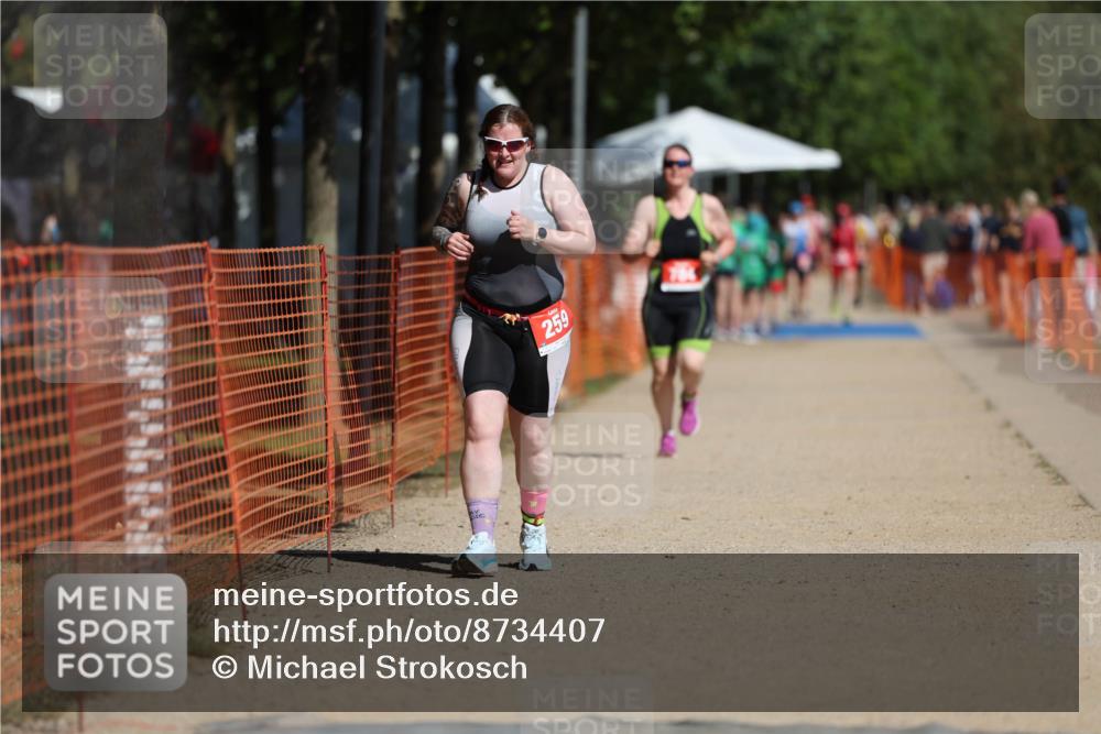 07.09.2025 - 19. Norderstedt Triathlon Michael Strokosch http://msf.ph/oto/8734407 07.09.2025 12:17:54 Laufen 259, 768, 784 meine-sportfotos.de