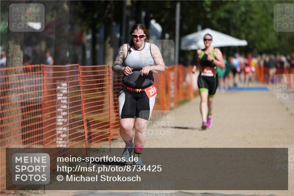 07.09.2025 - 19. Norderstedt Triathlon Michael Strokosch http://msf.ph/oto/8734425 07.09.2025 12:17:56 Laufen 259, 784 meine-sportfotos.de