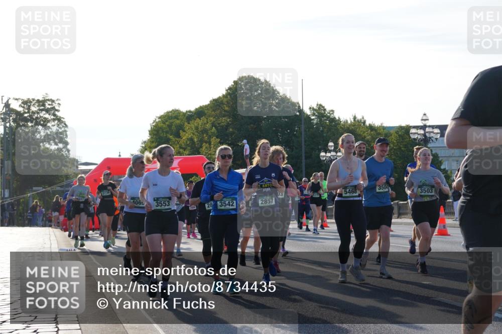 07.09.2025 - BARMER Alsterlauf Yannick Fuchs http://msf.ph/oto/8734435 07.09.2025 09:08:05 Laufen 2736, 406, 3553, 5468, 3504, 28, 3542, 2857, 3503 meine-sportfotos.de