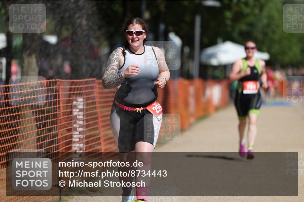 07.09.2025 - 19. Norderstedt Triathlon Michael Strokosch http://msf.ph/oto/8734443 07.09.2025 12:17:57 Laufen 259, 784 meine-sportfotos.de