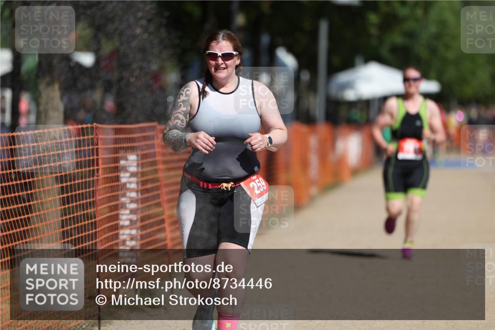 07.09.2025 - 19. Norderstedt Triathlon Michael Strokosch http://msf.ph/oto/8734446 07.09.2025 12:17:58 Laufen 259, 784 meine-sportfotos.de