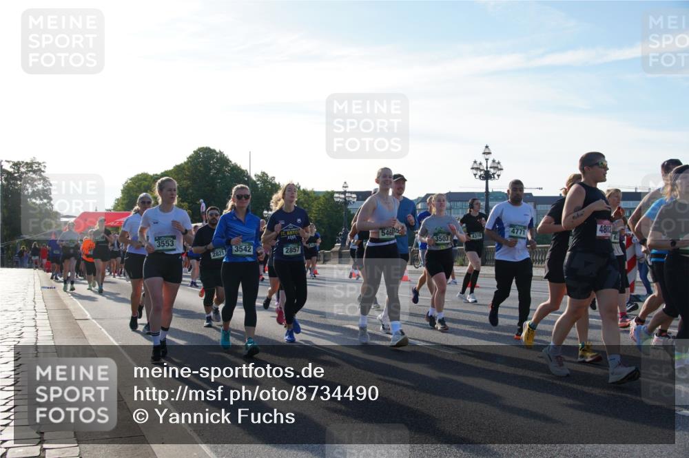 07.09.2025 - BARMER Alsterlauf Yannick Fuchs http://msf.ph/oto/8734490 07.09.2025 09:08:07 Laufen 3553, 2821, 3542, 2857, 546815, 3503, 4316, 4802, 4771 meine-sportfotos.de