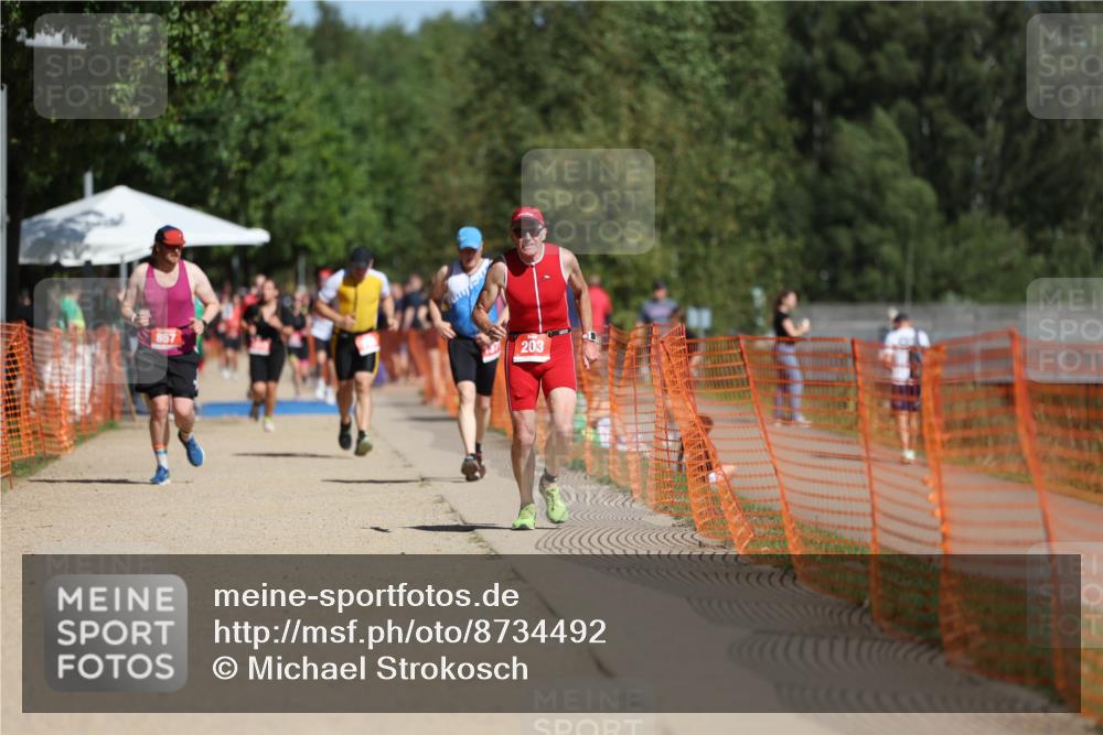 07.09.2025 - 19. Norderstedt Triathlon Michael Strokosch http://msf.ph/oto/8734492 07.09.2025 12:18:12 Laufen 203 meine-sportfotos.de