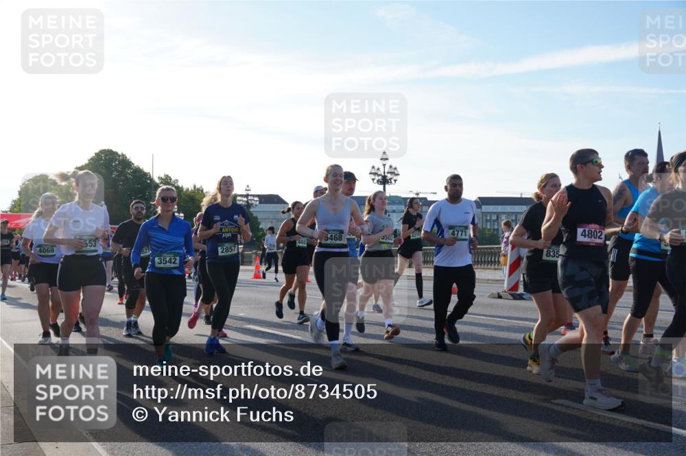 07.09.2025 - BARMER Alsterlauf Yannick Fuchs http://msf.ph/oto/8734505 07.09.2025 09:08:07 Laufen 553, 5468, 3503, 4316, 4771, 488, 4069, 2857, 3542, 835, 4802 meine-sportfotos.de