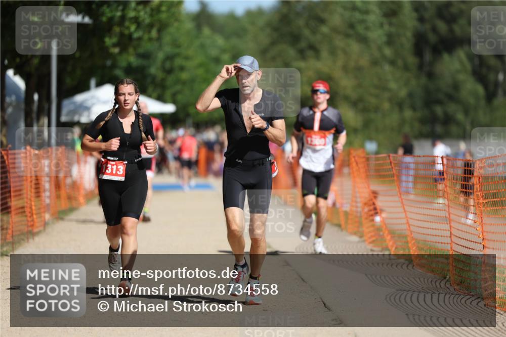 07.09.2025 - 19. Norderstedt Triathlon Michael Strokosch http://msf.ph/oto/8734558 07.09.2025 12:18:27 Laufen 237, 795, 857, 1300, 1313, 1371, 1372 meine-sportfotos.de