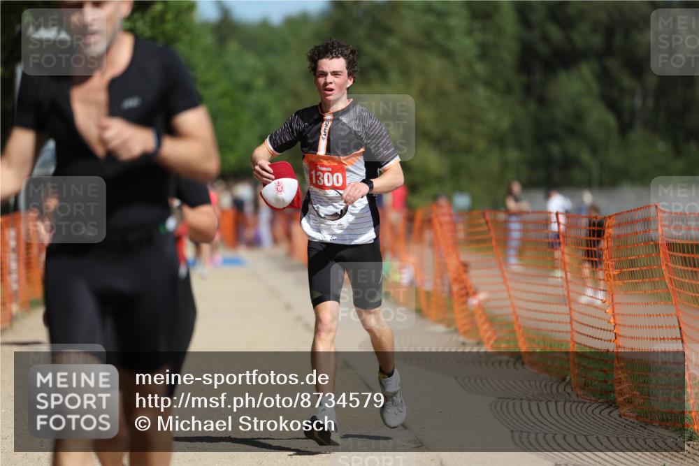 07.09.2025 - 19. Norderstedt Triathlon Michael Strokosch http://msf.ph/oto/8734579 07.09.2025 12:18:30 Laufen 237, 822, 1300, 1313, 1372 meine-sportfotos.de