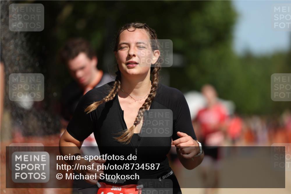07.09.2025 - 19. Norderstedt Triathlon Michael Strokosch http://msf.ph/oto/8734587 07.09.2025 12:18:32 Laufen 237, 822, 1300, 1313, 1372 meine-sportfotos.de