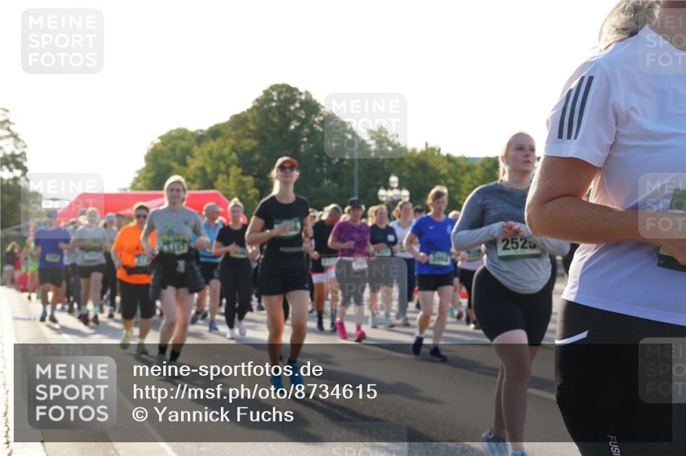 07.09.2025 - BARMER Alsterlauf Yannick Fuchs http://msf.ph/oto/8734615 07.09.2025 09:08:11 Laufen 2525 meine-sportfotos.de