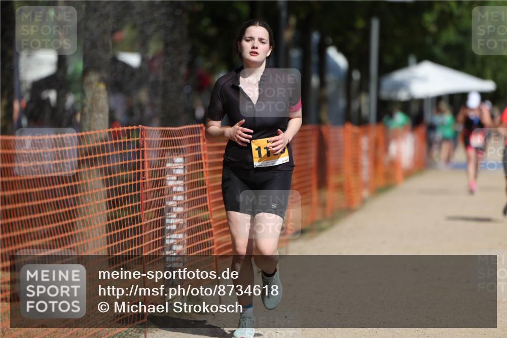 07.09.2025 - 19. Norderstedt Triathlon Michael Strokosch http://msf.ph/oto/8734618 07.09.2025 12:18:41 Laufen 803, 822, 1159 meine-sportfotos.de