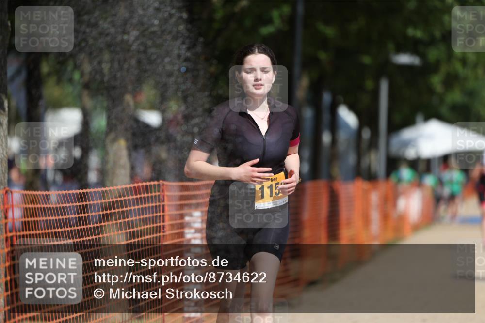 07.09.2025 - 19. Norderstedt Triathlon Michael Strokosch http://msf.ph/oto/8734622 07.09.2025 12:18:42 Laufen 803, 1159 meine-sportfotos.de
