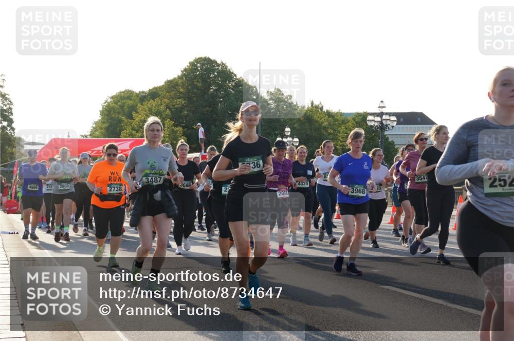 07.09.2025 - BARMER Alsterlauf Yannick Fuchs http://msf.ph/oto/8734647 07.09.2025 09:08:12 Laufen 36, 3487, 4966, 472, 2804, 3686, 2738, 4320, 3547, 2066, 3968, 252 meine-sportfotos.de
