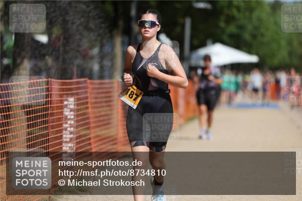 07.09.2025 - 19. Norderstedt Triathlon Michael Strokosch http://msf.ph/oto/8734810 07.09.2025 12:19:11 Laufen 191, 1187, 1286 meine-sportfotos.de