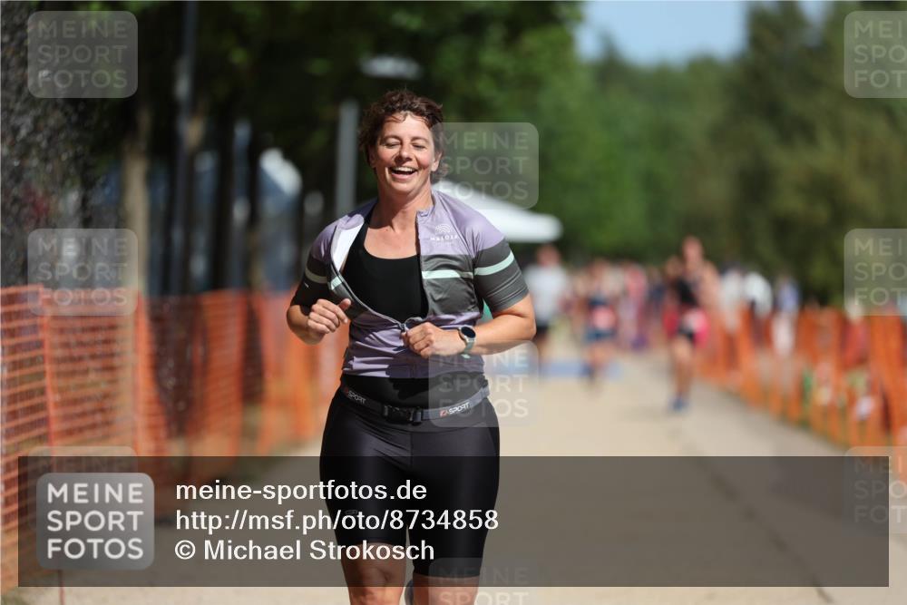 07.09.2025 - 19. Norderstedt Triathlon Michael Strokosch http://msf.ph/oto/8734858 07.09.2025 12:19:19 Laufen 1286 meine-sportfotos.de