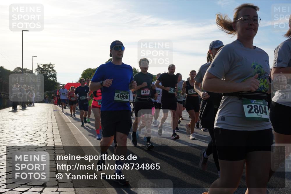 07.09.2025 - BARMER Alsterlauf Yannick Fuchs http://msf.ph/oto/8734865 07.09.2025 09:08:20 Laufen 1325, 4761, 756, 5507, 4966, 4324, 3635, 20, 136, 2804 meine-sportfotos.de