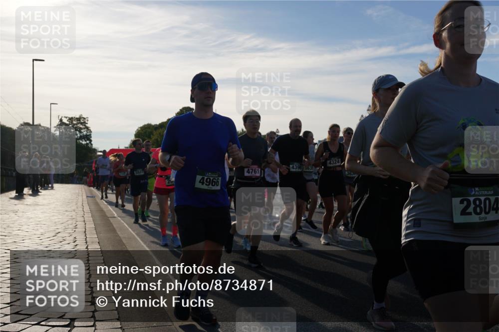 07.09.2025 - BARMER Alsterlauf Yannick Fuchs http://msf.ph/oto/8734871 07.09.2025 09:08:20 Laufen 1125, 5507, 20, 4324, 4396, 5635, 363, 4761, 4966, 36, 2804 meine-sportfotos.de