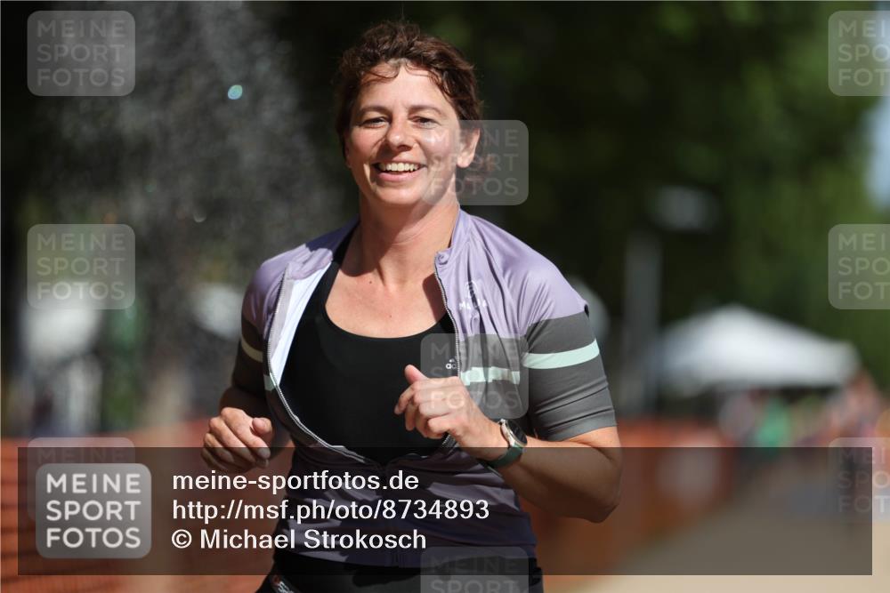 07.09.2025 - 19. Norderstedt Triathlon Michael Strokosch http://msf.ph/oto/8734893 07.09.2025 12:19:21 Laufen 1286 meine-sportfotos.de