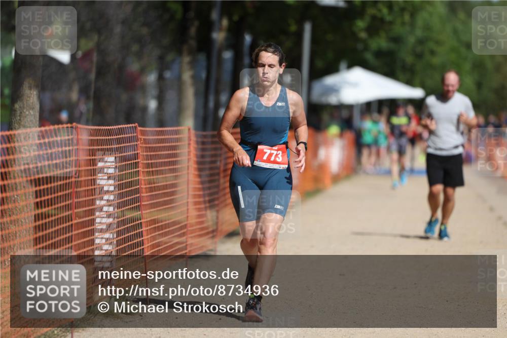 07.09.2025 - 19. Norderstedt Triathlon Michael Strokosch http://msf.ph/oto/8734936 07.09.2025 12:19:33 Laufen 773, 801, 1333 meine-sportfotos.de