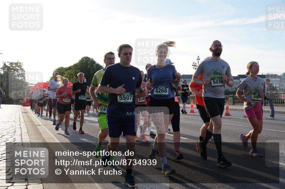07.09.2025 - BARMER Alsterlauf Yannick Fuchs http://msf.ph/oto/8734939 07.09.2025 09:08:24 Laufen 3325, 3326, 2714, 19, 5507, 8186, 4268, 2563, 5019, 567 meine-sportfotos.de