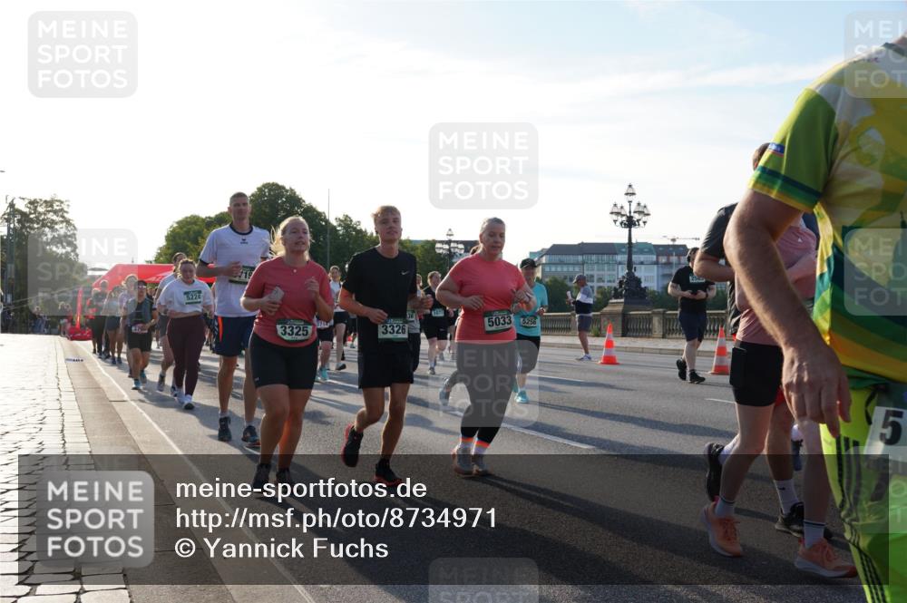07.09.2025 - BARMER Alsterlauf Yannick Fuchs http://msf.ph/oto/8734971 07.09.2025 09:08:25 Laufen 5224, 19, 3325, 2714, 3326, 1071, 5033, 5256, 5 meine-sportfotos.de
