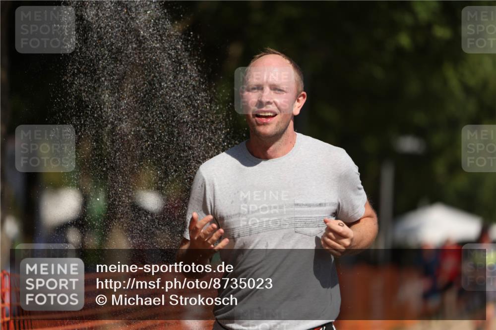 07.09.2025 - 19. Norderstedt Triathlon Michael Strokosch http://msf.ph/oto/8735023 07.09.2025 12:19:40 Laufen 801 meine-sportfotos.de