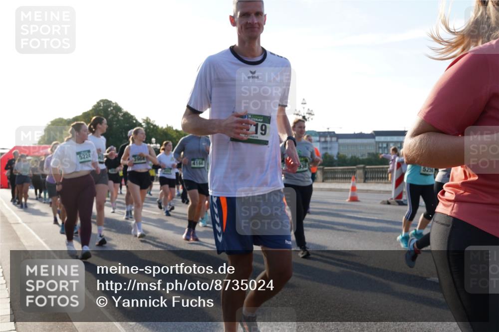 07.09.2025 - BARMER Alsterlauf Yannick Fuchs http://msf.ph/oto/8735024 07.09.2025 09:08:27 Laufen 5224, 3964, 4166, 19, 5256 meine-sportfotos.de