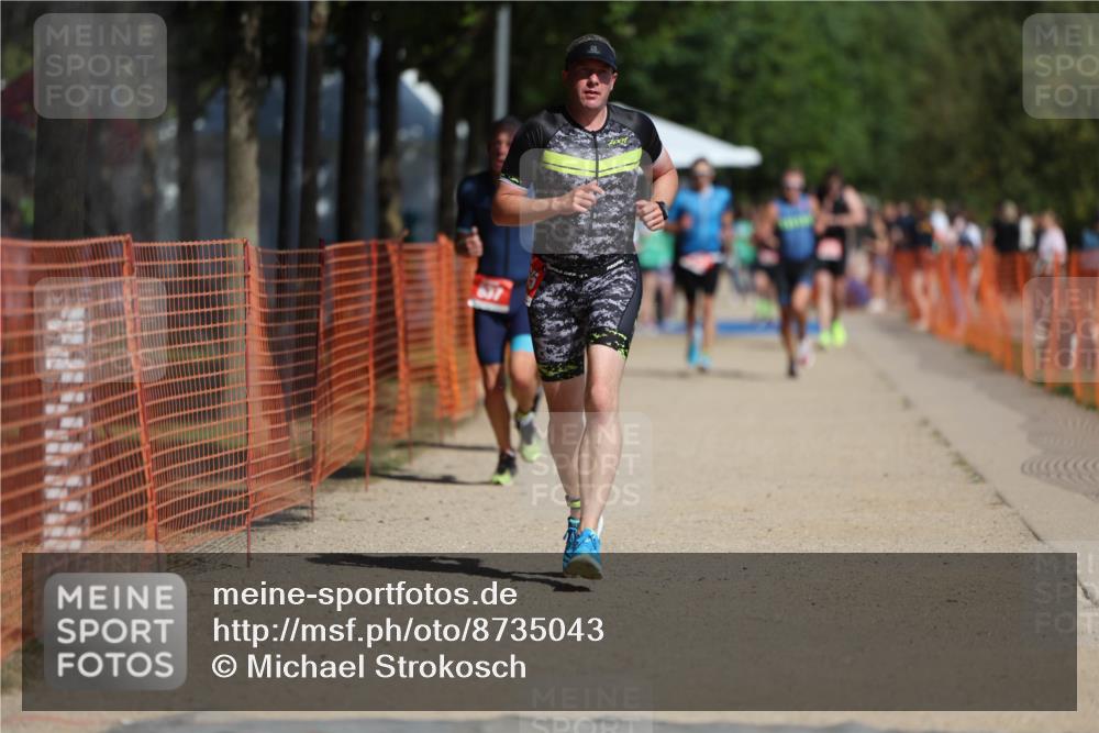 07.09.2025 - 19. Norderstedt Triathlon Michael Strokosch http://msf.ph/oto/8735043 07.09.2025 12:19:46 Laufen 837, 862, 1265 meine-sportfotos.de