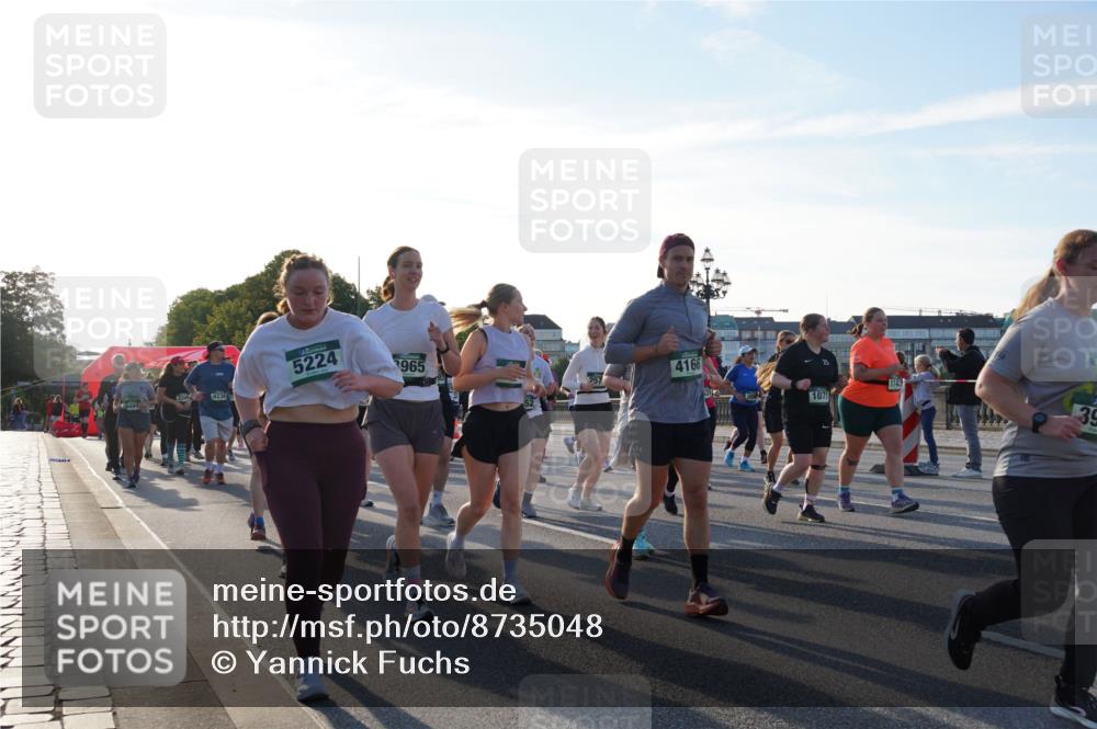 07.09.2025 - BARMER Alsterlauf Yannick Fuchs http://msf.ph/oto/8735048 07.09.2025 09:08:29 Laufen 3209, 4234, 5224, 3965, 4166, 114, 1071, 39 meine-sportfotos.de