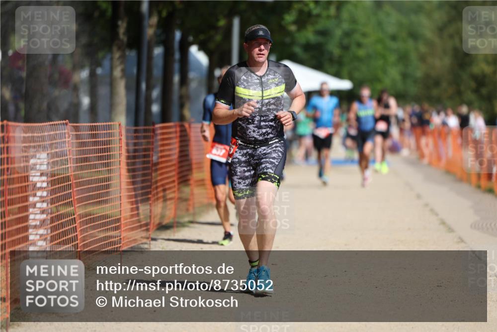07.09.2025 - 19. Norderstedt Triathlon Michael Strokosch http://msf.ph/oto/8735052 07.09.2025 12:19:46 Laufen 837, 862, 1265 meine-sportfotos.de