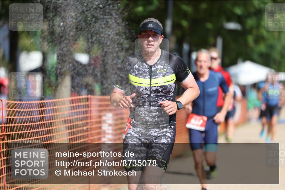 07.09.2025 - 19. Norderstedt Triathlon Michael Strokosch http://msf.ph/oto/8735078 07.09.2025 12:19:48 Laufen 215, 791, 837, 862, 1265 meine-sportfotos.de