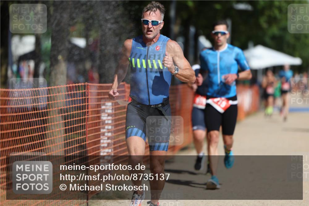 07.09.2025 - 19. Norderstedt Triathlon Michael Strokosch http://msf.ph/oto/8735137 07.09.2025 12:19:54 Laufen 215, 791, 815, 837, 862 meine-sportfotos.de