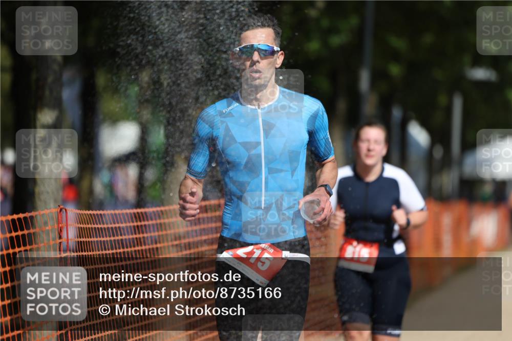 07.09.2025 - 19. Norderstedt Triathlon Michael Strokosch http://msf.ph/oto/8735166 07.09.2025 12:19:56 Laufen 215, 791, 815, 862 meine-sportfotos.de