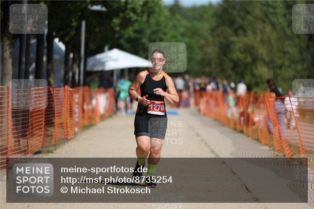 07.09.2025 - 19. Norderstedt Triathlon Michael Strokosch http://msf.ph/oto/8735254 07.09.2025 12:20:09 Laufen 140, 1225, 1278 meine-sportfotos.de