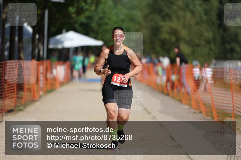 07.09.2025 - 19. Norderstedt Triathlon Michael Strokosch http://msf.ph/oto/8735268 07.09.2025 12:20:10 Laufen 140, 1278 meine-sportfotos.de