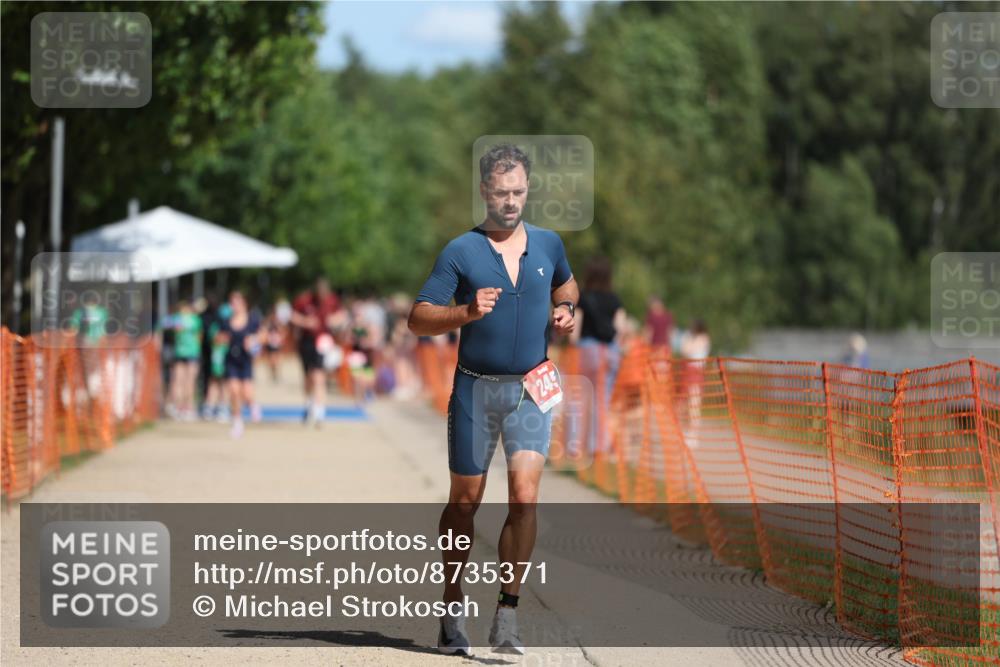07.09.2025 - 19. Norderstedt Triathlon Michael Strokosch http://msf.ph/oto/8735371 07.09.2025 12:20:40 Laufen 245 meine-sportfotos.de