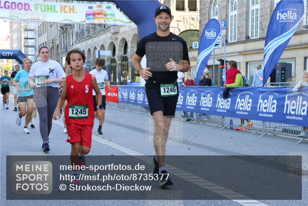 07.09.2025 - BARMER Alsterlauf Strokosch-Dieckow http://msf.ph/oto/8735377 07.09.2025 11:45:15 Ziel 1018, 1058, 1059, 1094 meine-sportfotos.de