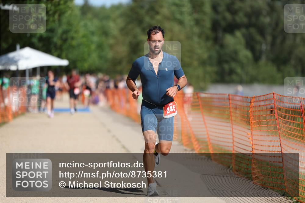 07.09.2025 - 19. Norderstedt Triathlon Michael Strokosch http://msf.ph/oto/8735381 07.09.2025 12:20:41 Laufen 245 meine-sportfotos.de