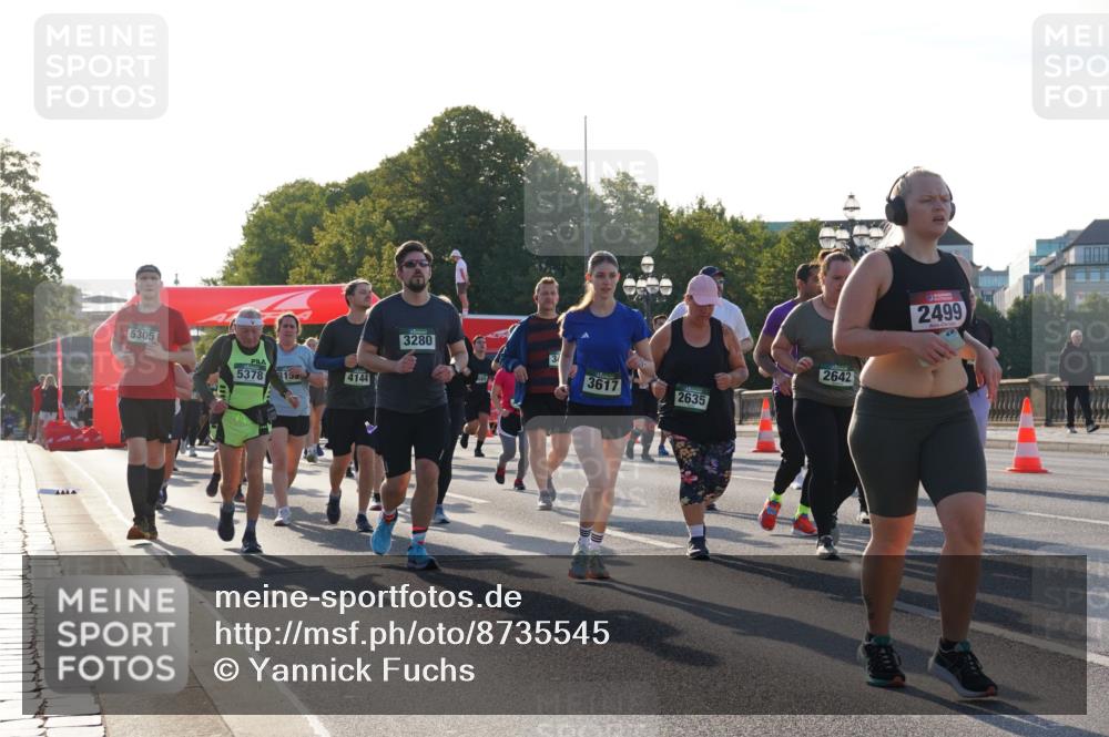 07.09.2025 - BARMER Alsterlauf Yannick Fuchs http://msf.ph/oto/8735545 07.09.2025 09:08:42 Laufen 5305, 5378, 15, 4144, 3280, 34, 2642, 3617, 2635, 2499 meine-sportfotos.de