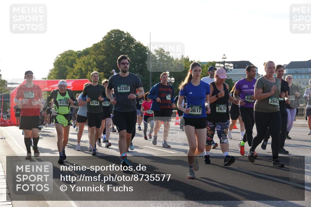 07.09.2025 - BARMER Alsterlauf Yannick Fuchs http://msf.ph/oto/8735577 07.09.2025 09:08:44 Laufen 5305, 5378, 4144, 5916, 3280, 4350, 34, 3617, 2635, 400, 2642, 388 meine-sportfotos.de