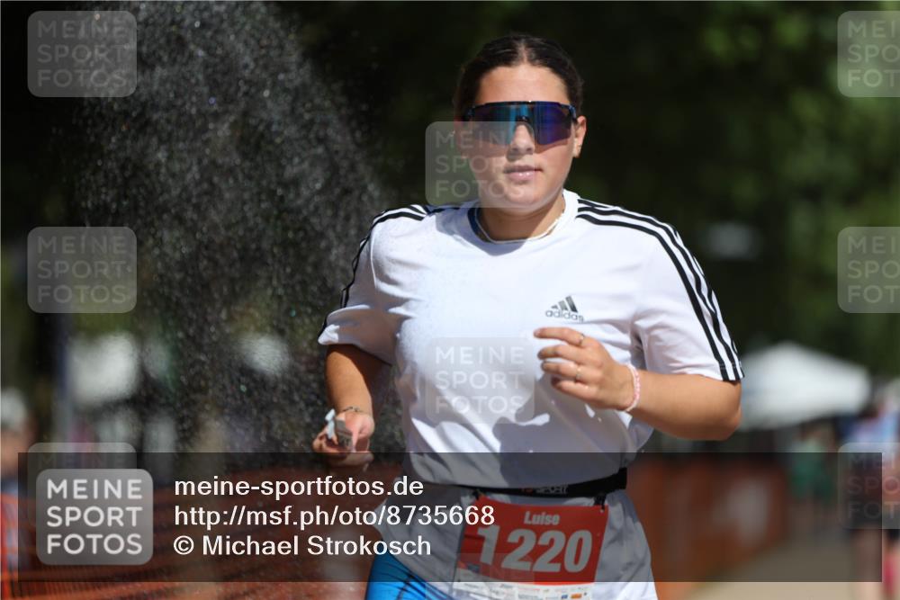 07.09.2025 - 19. Norderstedt Triathlon Michael Strokosch http://msf.ph/oto/8735668 07.09.2025 12:21:17 Laufen 233, 845, 1220 meine-sportfotos.de