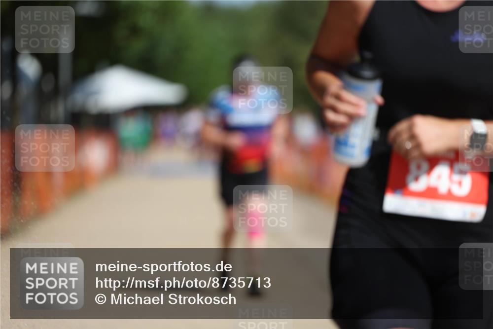 07.09.2025 - 19. Norderstedt Triathlon Michael Strokosch http://msf.ph/oto/8735713 07.09.2025 12:21:22 Laufen 233, 845 meine-sportfotos.de