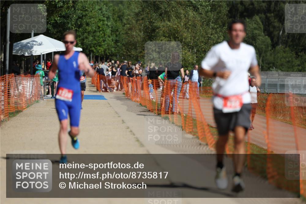 07.09.2025 - 19. Norderstedt Triathlon Michael Strokosch http://msf.ph/oto/8735817 07.09.2025 12:21:53 Laufen 190, 782, 1228, 1267 meine-sportfotos.de