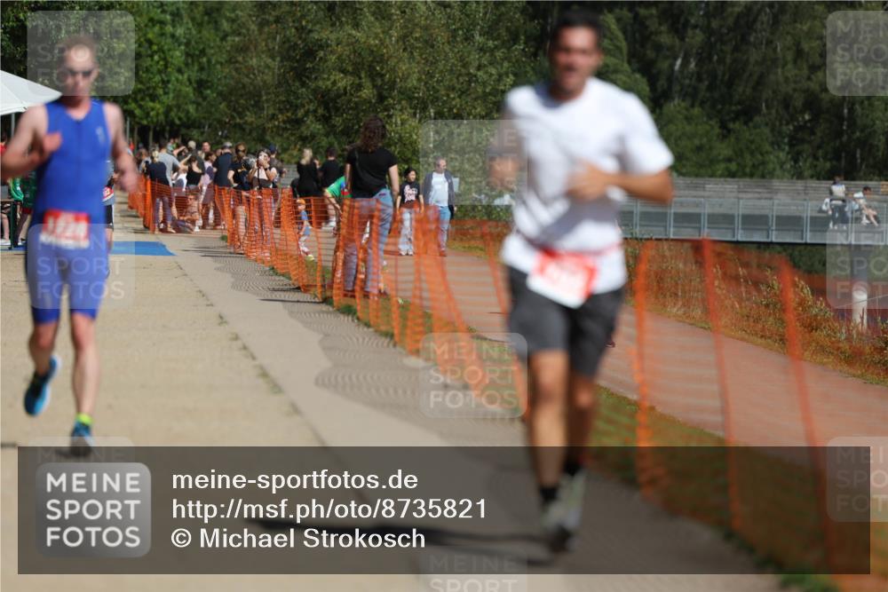 07.09.2025 - 19. Norderstedt Triathlon Michael Strokosch http://msf.ph/oto/8735821 07.09.2025 12:21:53 Laufen 190, 782, 1228, 1267 meine-sportfotos.de